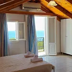 Fexulis Studios & Suites