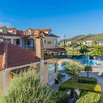 Elpida Hotel