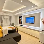 Apostolis House