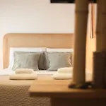 Private Studio Apartment, Unique Location - Sea View