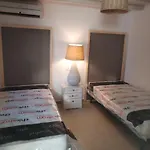 Pequena Casa Cerca De Mikonos Ciudad