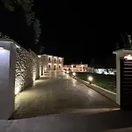 Villa Petalo