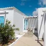 La Villa Rooms