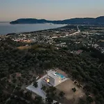 Euphoria Hill Villa, By Tk Property Management