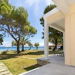 Mimoza Beach