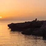 Terra Petra Luxury Villa - The Seafront Retreat