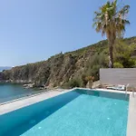 Azzure Vista Villa