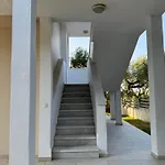 Endless Seaview Apartment A