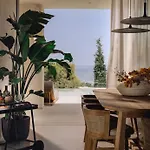Valerozo Villas - Exclusive Beachside Experience