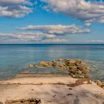 Boutique Sea Suites