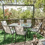 Botonis Houses - Modern Villas, Timeless Beauty