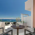 Kymothoe Elite Suites