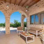 Villa Mezzo Suite By Villa Plus