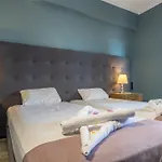 California Beach Hotel - Adults Only