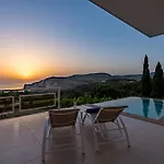 Arca Villa - Enchanting Sunset!