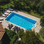 Villa Lilly With Private Pool