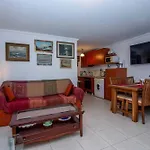 Tatiana Luxury Apartment With Private Pool By Gigi Star