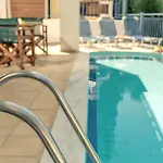 Elegant Villa In Planos + Private Pool.