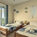 Elegant Villa In Planos + Private Pool.