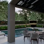 Hollywood Villa, By Tk Property Management