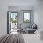 Myconian Sunrise Relais & Chateaux Hotel