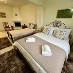 Hotel Petradi