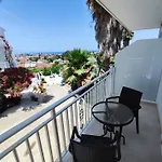 Yanna Studios & Apartments