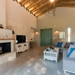 Astarte Villas - Anantara Villa With Pool