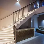Mamfredas Suites