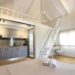 Manthos Beachfront Apartments