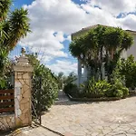 Fagias Luxury Apartment