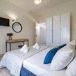 Kamara Apartments