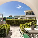 Sofia'S Hotel