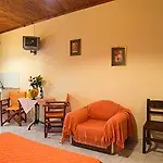 Artemis Studios And Apartments