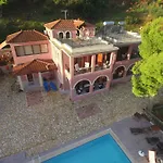 Villa Eora