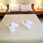 Holidays Studios & Apartments