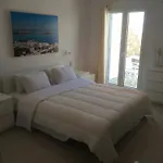 Maroulinas Boutique Apartments & Studios