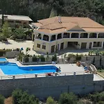 Villa Akros And Suites