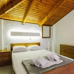 Sea View Studios & Apartments