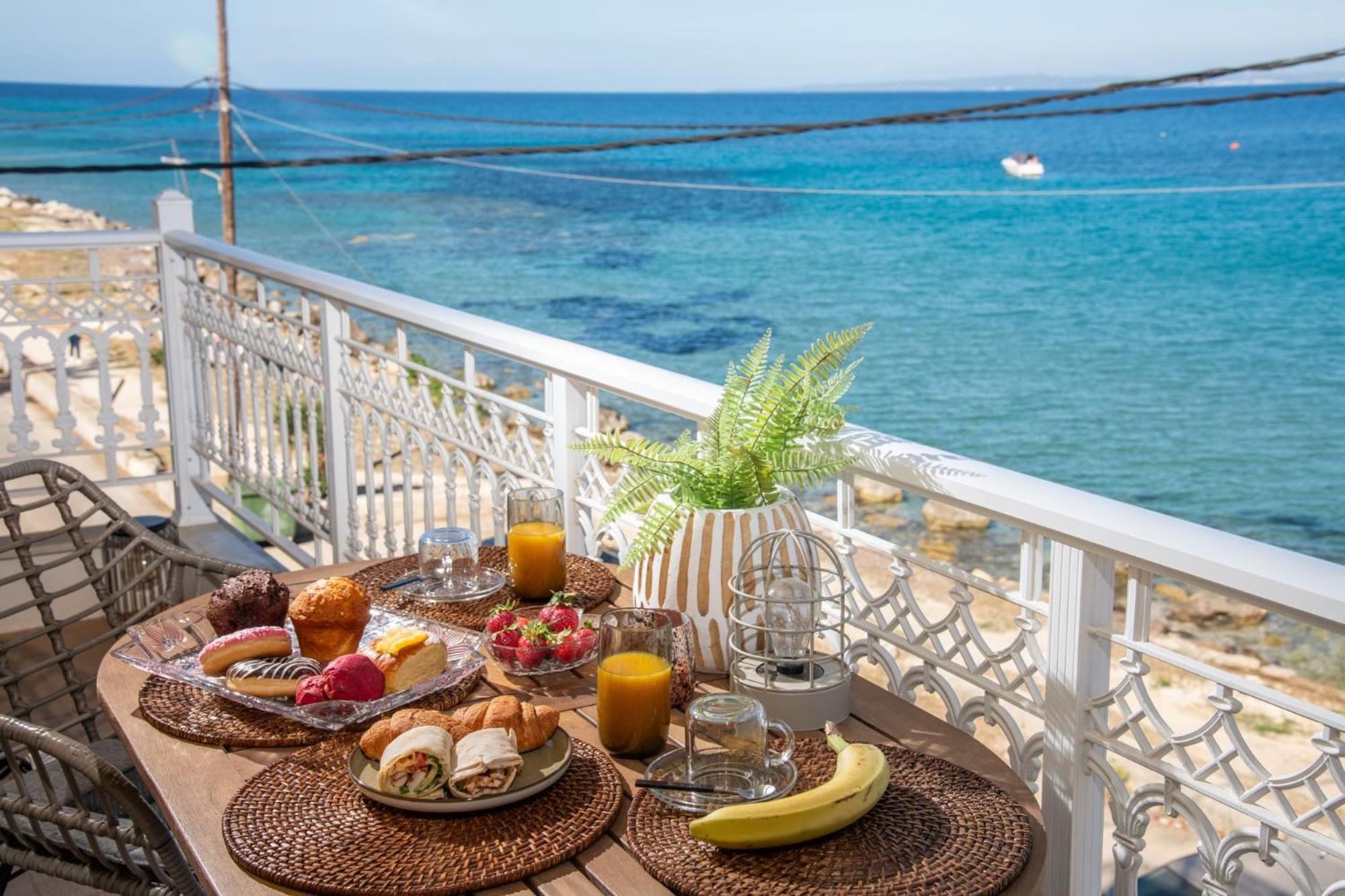 Appartamento Mare Nostrum Seafront Apartment, By Zantewize