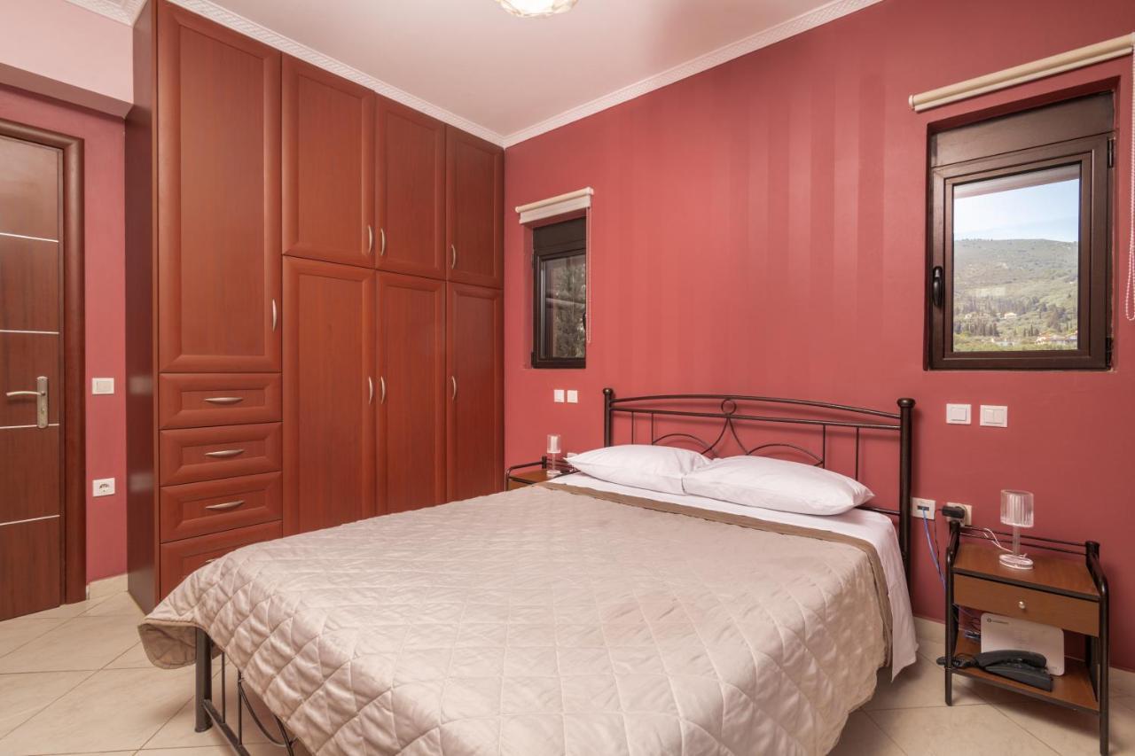 Appartamento Violeta's Country Flat Mouzákion