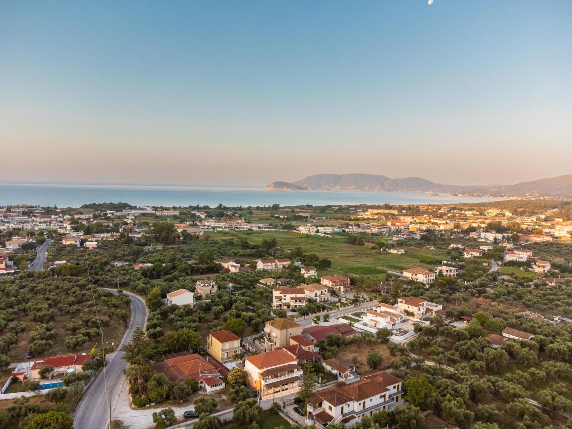 Apathera - Modern In Zakynthos *