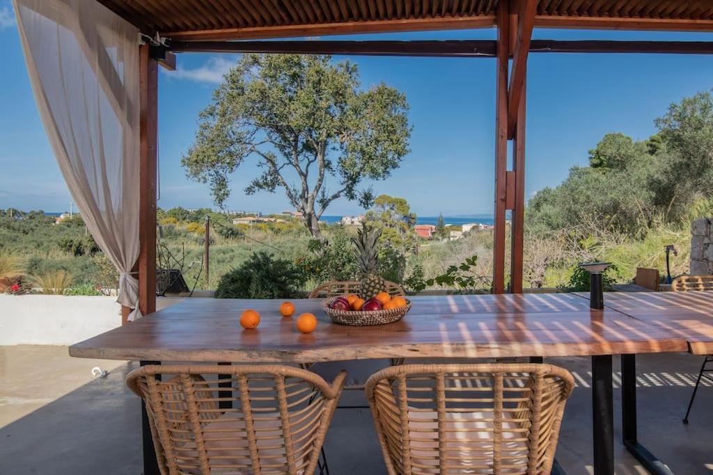 Lakka Hill House *