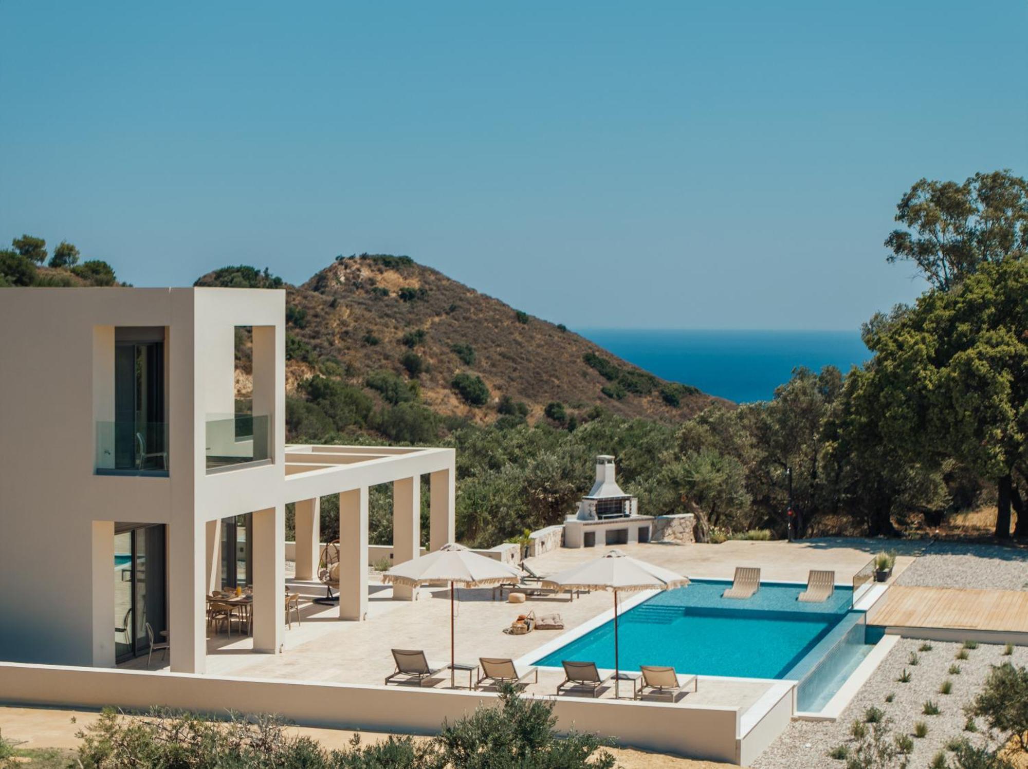Euphoria Hill Villa, By Tk Management Villa *