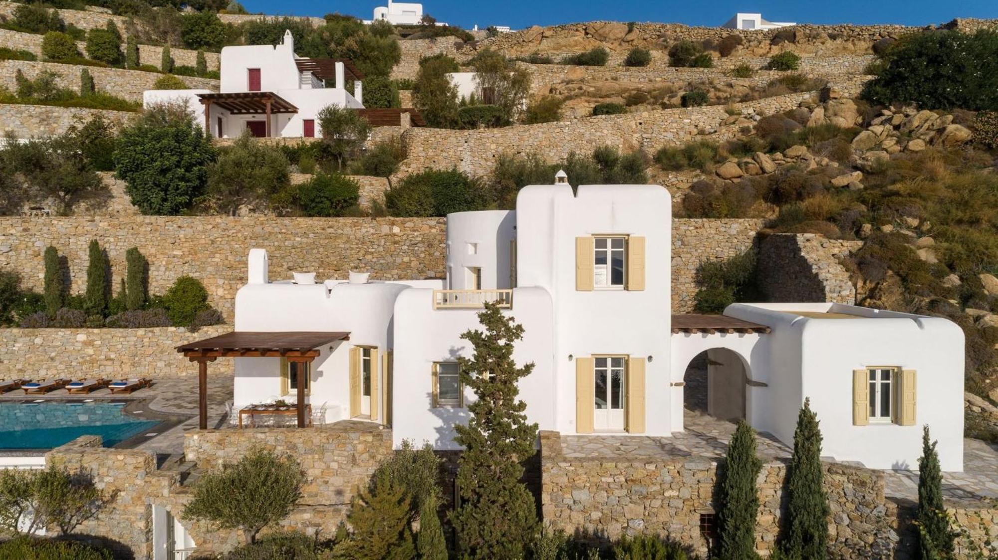 Excellent Mykonos Villa Villa Aphrodite 5 Bedrooms Stunning Sea Views Psarrou * Mykonos Town