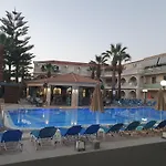 Vivian Hotel