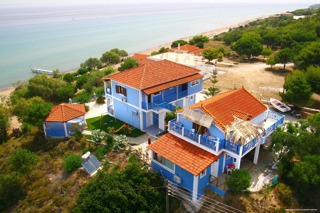 Blue House Василикос