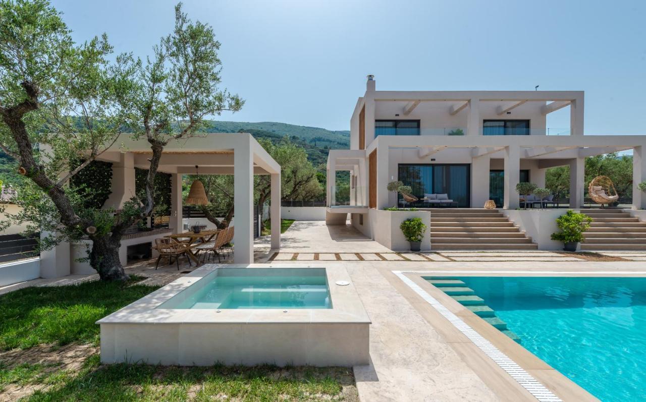 Delight Luxury - Contemporary Elegance & Tranquility, By Zantewize Pandokrator