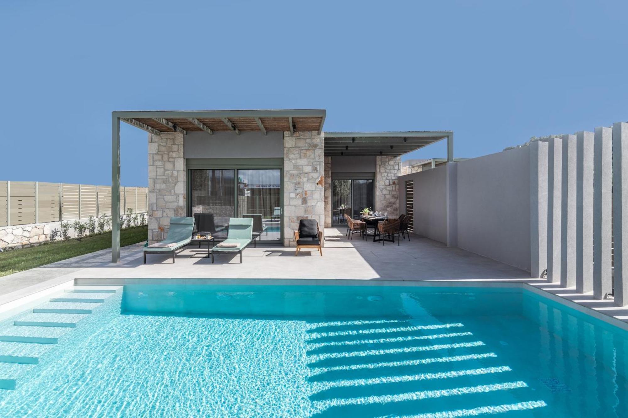 Alypius Luxury *