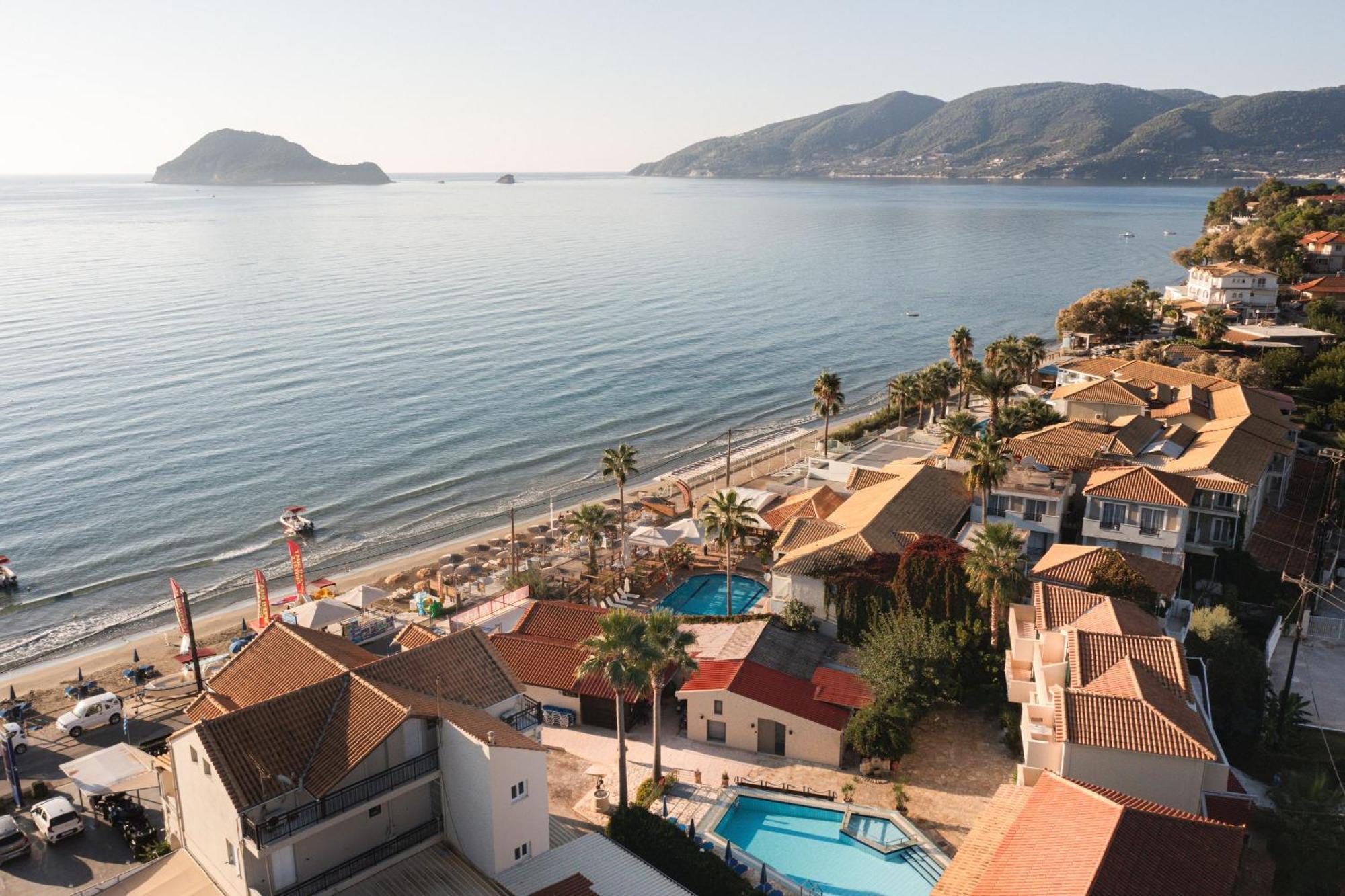 Apartment Manthos Beachfront